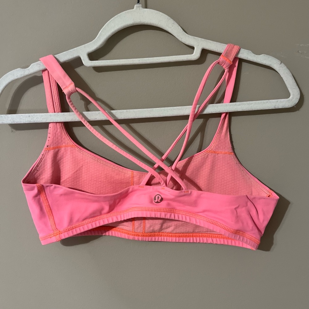 lululemon sports bra